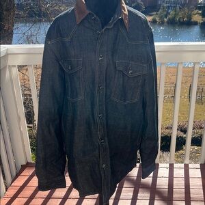 Men's Clearwater outfitters Denim Jacket with Brown Collar VTG size large